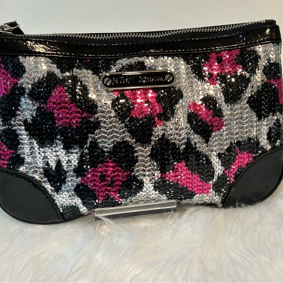 Betsey Johnson Sequin Clutch Black Pink Silver Zip Pouch Evening Bag - Picture 3 of 10